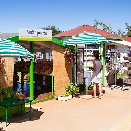 Adriamar Mobile Homes In Park Umag