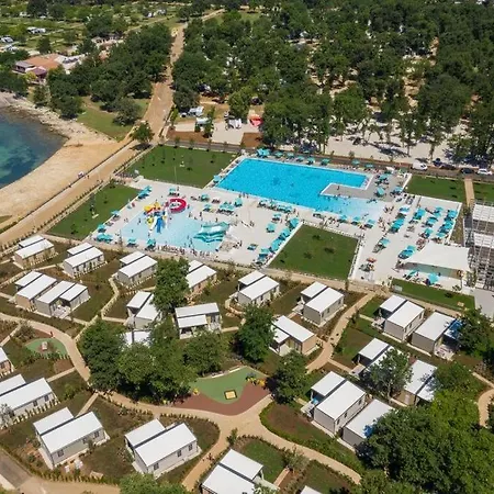Adriamar Mobile Homes In Park Campsite