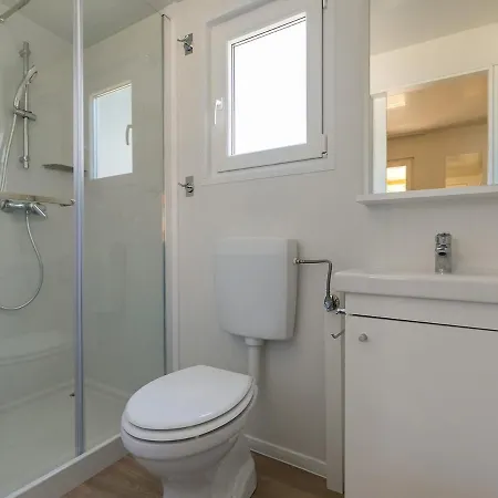 Adriamar Mobile Homes In Park *