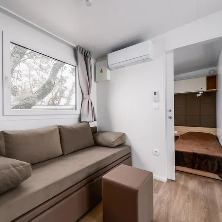 Adriamar Mobile Homes In Park * Umago
