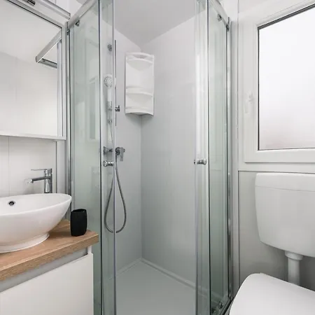 Adriamar Mobile Homes In Park Umag