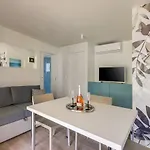 Adriamar Mobile Homes In Park * Umag