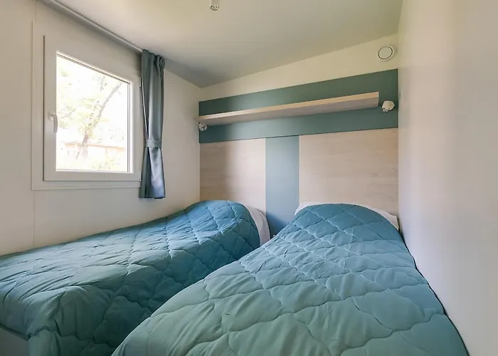 Adriamar Mobile Homes In Park Campsite *